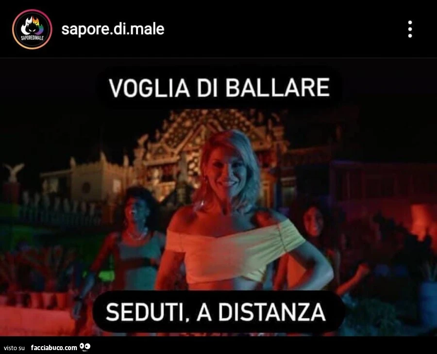 Voglia di ballare Seduti. A distanza