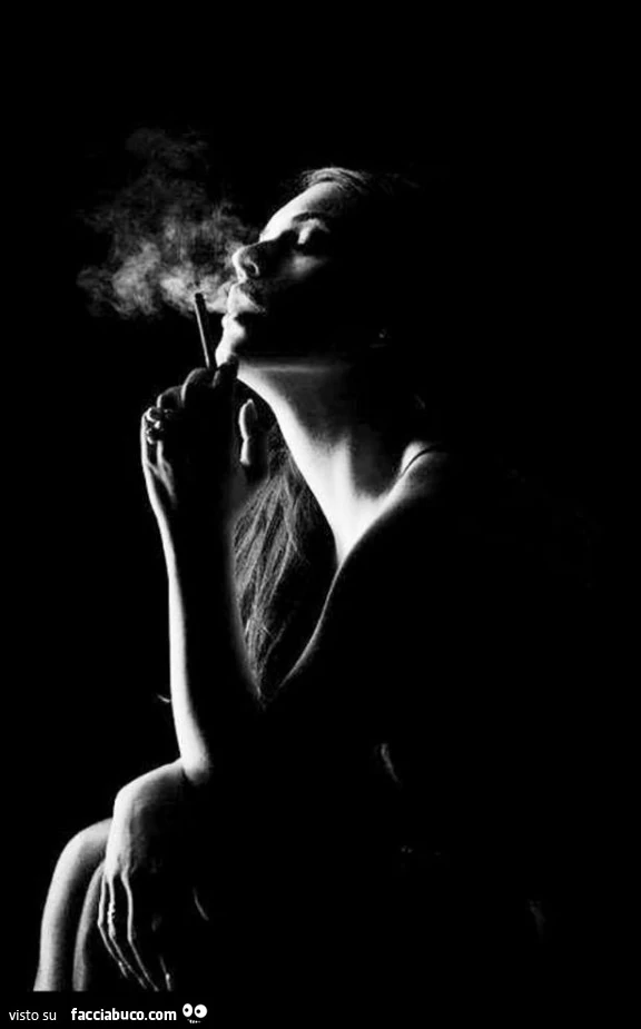 Fuma la sigaretta