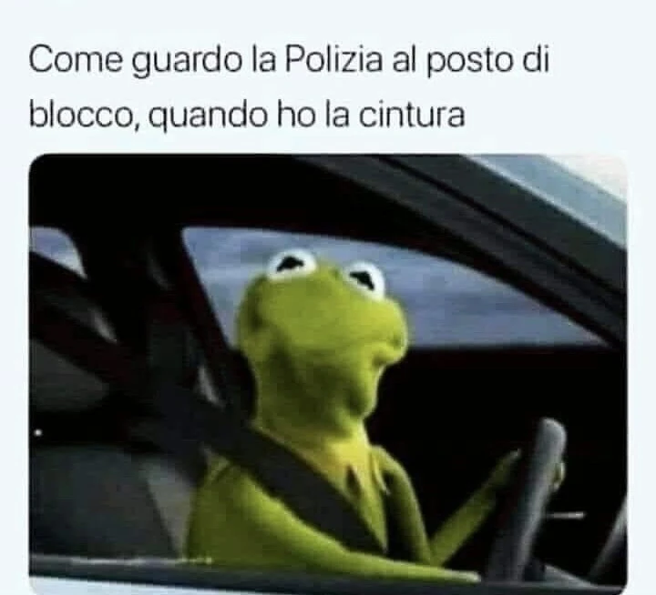 Come guardo la polizia quando ho la cintura
