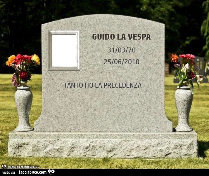 Guido la vespa. Tanto ho la precedenza