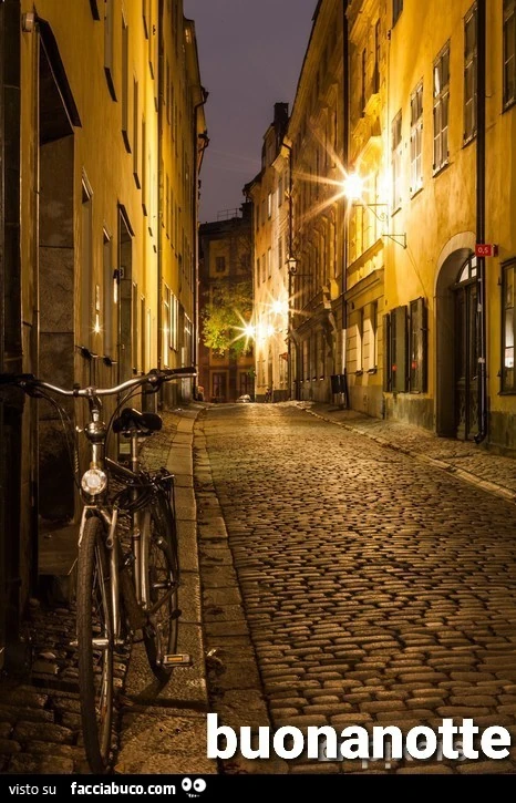 Stradina di paese. Buona notte