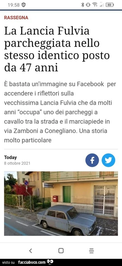 La lancia fulvia parcheggiata nello stesso identico posto da 47 anni