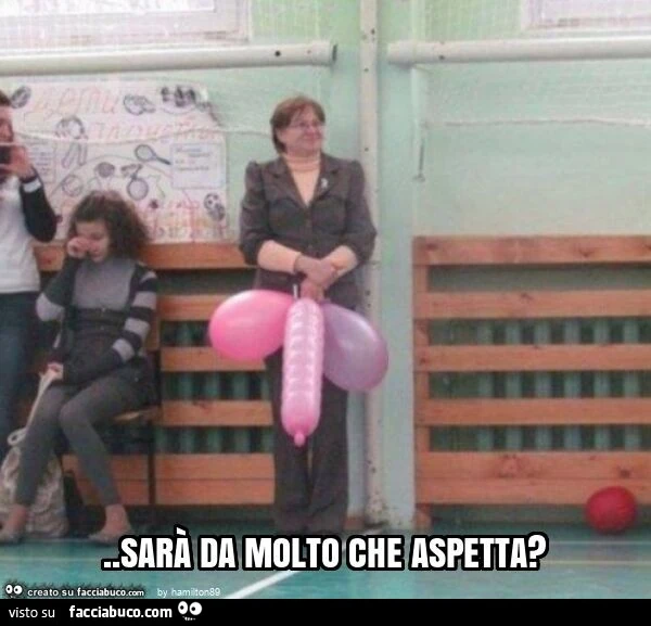 Sarà da molto che aspetta?